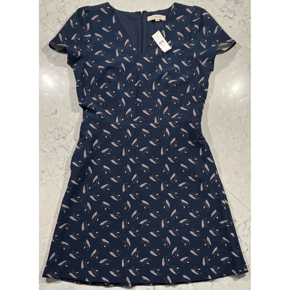 NWT LOFT Fit‎ Flare Dress Womens 8T Navy Blue Feather Leaf Print V Neck Pockets